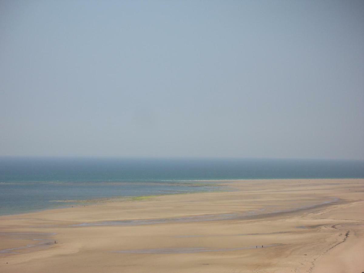 Les Terrasses Du Chateau Barneville-Carteret Esterno foto